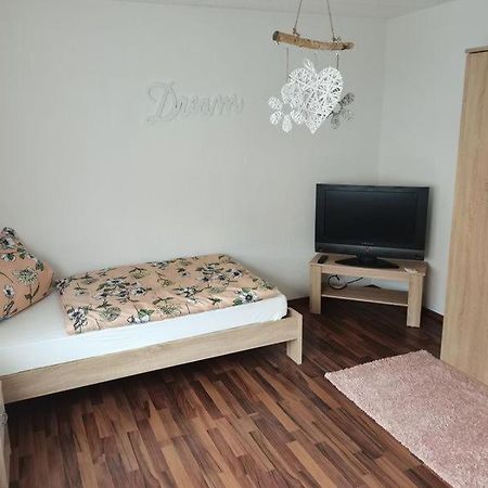 Ferienwohnung Im Drosselnest Hechingen Buitenkant foto