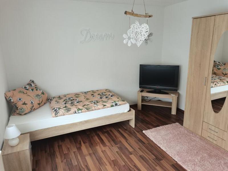 Ferienwohnung Im Drosselnest Hechingen Buitenkant foto